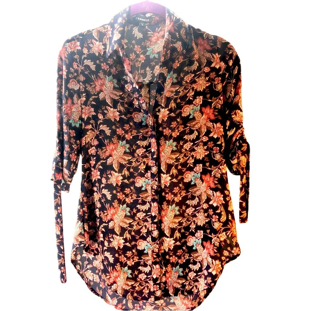 Express ๐
๐
ฆ๐
๐
ฃ Floral Design-Size XS - Picture 1 of 7